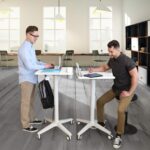 Bureau électrique réglable en hauteur AirLIFT 121×61 cm – verre trempé, 73–120 cm, 2 moteurs