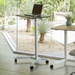 Bureau électrique réglable en hauteur AirLIFT 121×61 cm – verre trempé, 73–120 cm, 2 moteurs