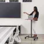 Bureau électrique réglable en hauteur AirLIFT 121×61 cm – verre trempé, 73–120 cm, 2 moteurs