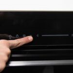 Four encastrable 72L – 2900 W, 12 fonctions, Steam Assist, Steam EasyClean, sonde Meat Test