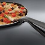 Four micro-ondes multifonction, 33 L MW 179 IN (air chaud, vapeur, gril quartz)