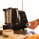 Robot de cuisine multifonction connecté Wi-Fi, écran tactile 7″, 30 fonctions, bol 3,3 L, balance intégrée