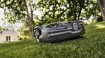 Robot tondeuse automatique Husqvarna Automower 310 pour jardin jusqu’à 1000 m²