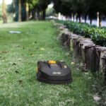 Robot tondeuse sans fil Landxcape LX799, 300 m², pente 25 %, retour automatique