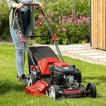 Tondeuse à gazon thermique hybride, 224 cm³, coupe 56 cm, bac 65 L