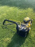 Tondeuse thermique autotractée 146 cm³ 45,7 cm avec Mulching