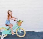 Vélo enfant rétro 18 pouces Vintage avec panier osier, stabilisateurs, freins avant/arrière