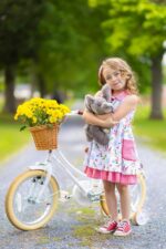 Vélo enfant rétro 18 pouces Vintage avec panier osier, stabilisateurs, freins avant/arrière